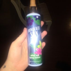 after sun spray. smells just like coconut